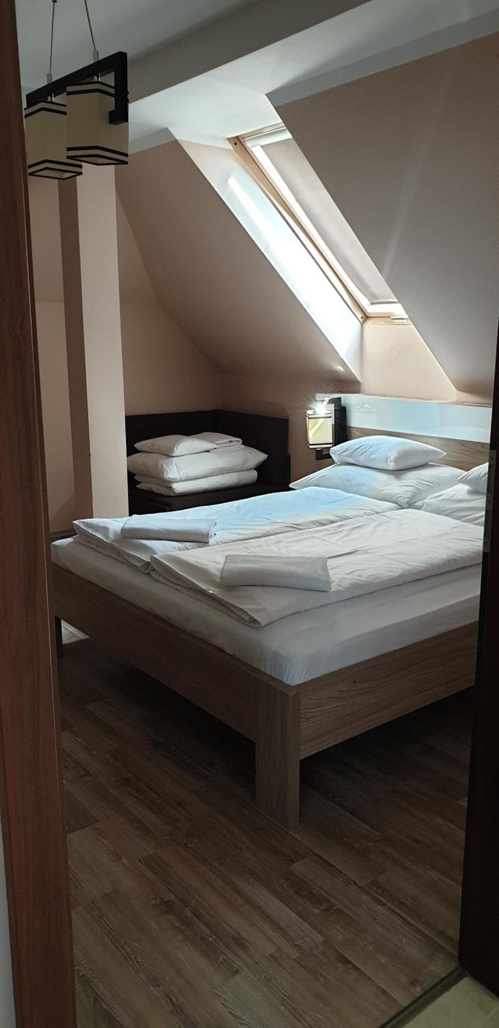 Szabó Lux Apartman Sárvár Exterior foto